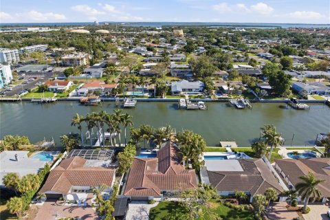 Villa ou maison à vendre à Saint Petersburg, Floride: 3 chambres, 249.81 m2 № 2102981 - photo 23