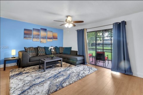 Adosado en venta en Sunrise, Florida, 3 dormitorios, 146.79 m2 № 2154932 - foto 3