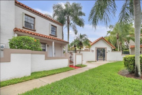 Adosado en venta en Sunrise, Florida, 3 dormitorios, 146.79 m2 № 2154932 - foto 13
