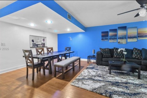 Adosado en venta en Sunrise, Florida, 3 dormitorios, 146.79 m2 № 2154932 - foto 4