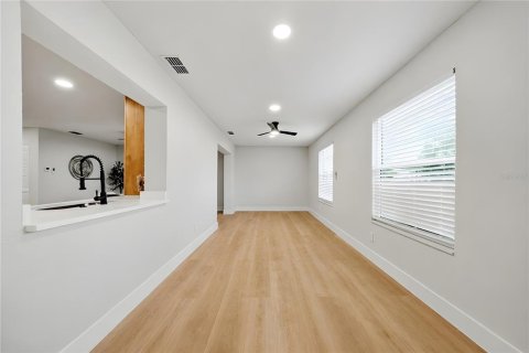 House in Palm Harbor, Florida 2 bedrooms, 173.08 sq.m. № 2106574 - photo 22