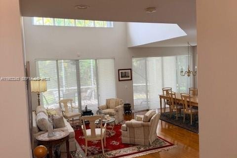 Купить виллу или дом в Дорал, Флорида 4 спальни, 219.25м2, № 2045455 - фото 6