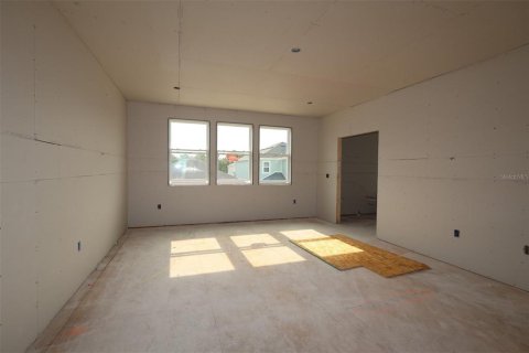 House in Sanford, Florida 5 bedrooms, 330.36 sq.m. № 2288019 - photo 5