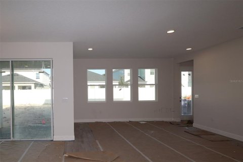 House in Sanford, Florida 5 bedrooms, 330.36 sq.m. № 2288019 - photo 12