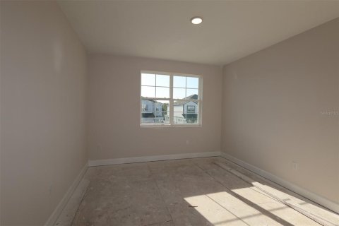 House in Sanford, Florida 5 bedrooms, 330.36 sq.m. № 2288019 - photo 9