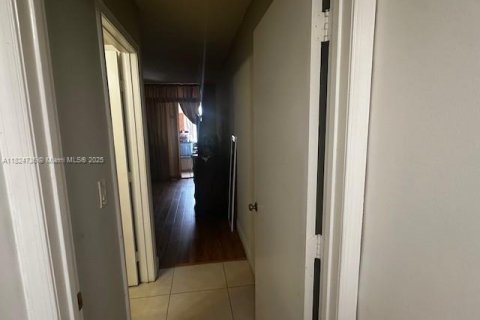 Copropriété à vendre à Margate, Floride: 2 chambres, 102.19 m2 № 1927236 - photo 6