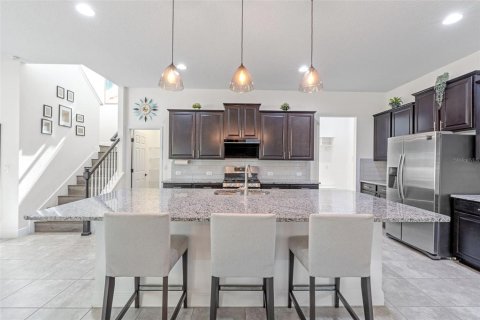 House in Winter Garden, Florida 5 bedrooms, 337.51 sq.m. № 1849374 - photo 6
