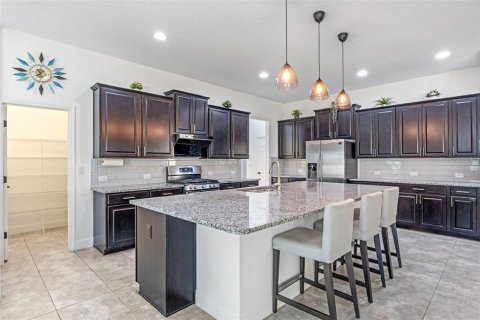 House in Winter Garden, Florida 5 bedrooms, 337.51 sq.m. № 1849374 - photo 8