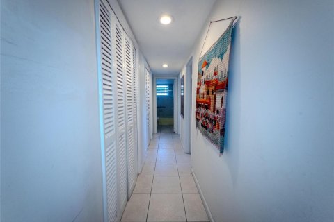 Купить кондоминиум в Норт-Майами, Флорида 3 комнаты, 69.68м2, № 2262312 - фото 11
