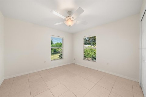 House in Sebring, Florida 2 bedrooms, 171.5 sq.m. № 2396937 - photo 25