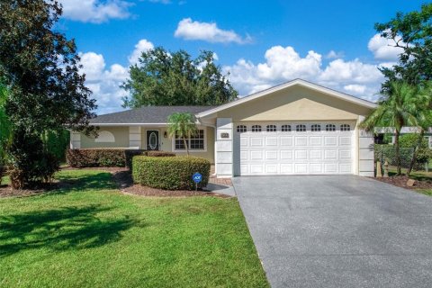 House in Sebring, Florida 2 bedrooms, 171.5 sq.m. № 2396937