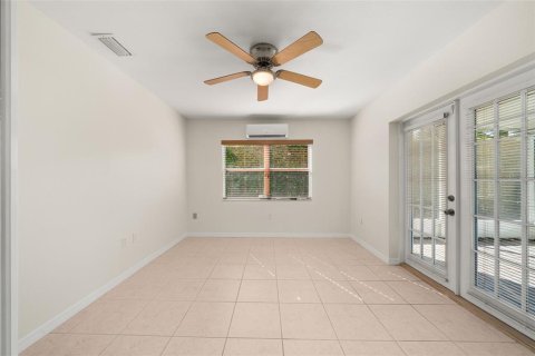 House in Sebring, Florida 2 bedrooms, 171.5 sq.m. № 2396937 - photo 29