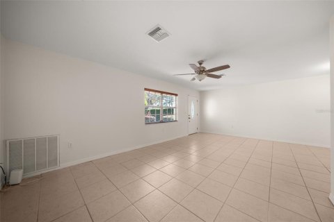 House in Sebring, Florida 2 bedrooms, 171.5 sq.m. № 2396937 - photo 4