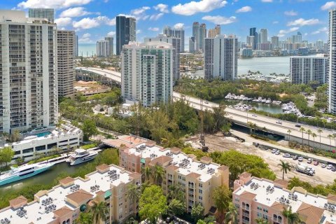 Condo in Aventura, Florida, 2 bedrooms  № 1781886 - photo 19
