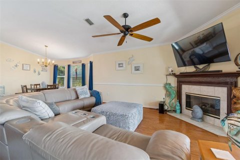 Villa ou maison à vendre à New Port Richey, Floride: 5 chambres, 271.18 m2 № 2151724 - photo 12