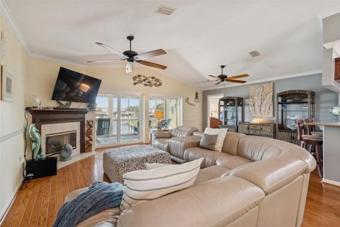 Villa ou maison à vendre à New Port Richey, Floride: 5 chambres, 271.18 m2 № 2151724 - photo 7