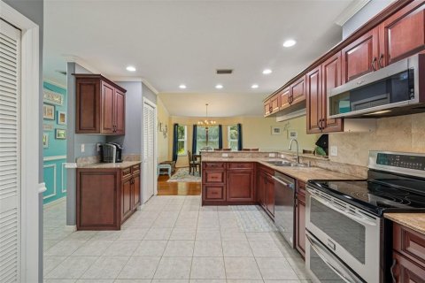 Villa ou maison à vendre à New Port Richey, Floride: 5 chambres, 271.18 m2 № 2151724 - photo 22