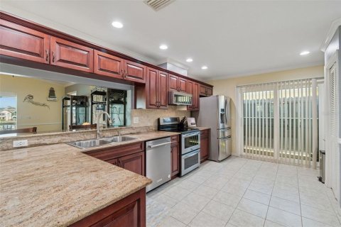 Villa ou maison à vendre à New Port Richey, Floride: 5 chambres, 271.18 m2 № 2151724 - photo 18