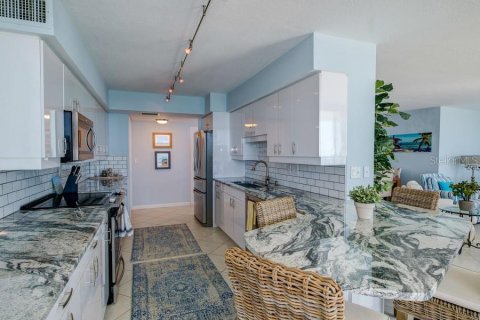 Condominio en alquiler en Longboat Key, Florida, 2 dormitorios, 136.57 m2 № 937242 - foto 18