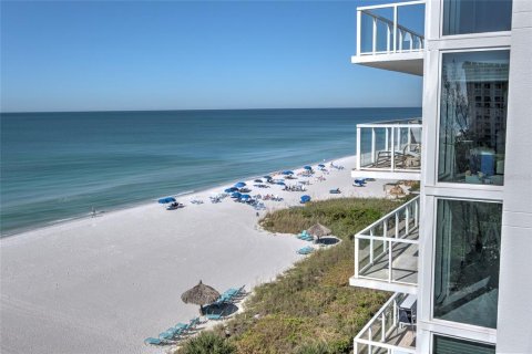 Condominio en alquiler en Longboat Key, Florida, 2 dormitorios, 136.57 m2 № 937242 - foto 10