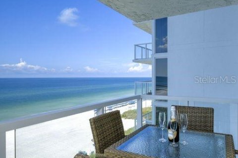 Condominio en alquiler en Longboat Key, Florida, 2 dormitorios, 136.57 m2 № 937242 - foto 15