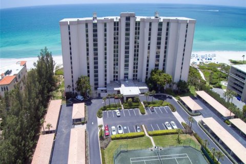 Condominio en alquiler en Longboat Key, Florida, 2 dormitorios, 136.57 m2 № 937242 - foto 13