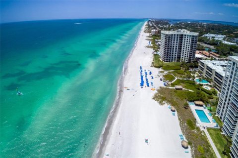 Condominio en alquiler en Longboat Key, Florida, 2 dormitorios, 136.57 m2 № 937242 - foto 1