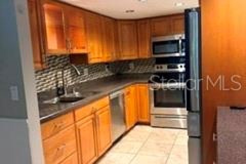 Touwnhouse à louer à Palm Harbor, Floride: 3 chambres, 156.54 m2 № 2103449 - photo 10
