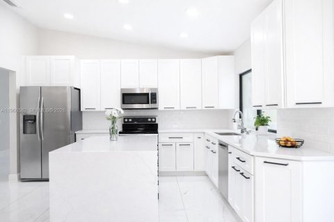 Villa ou maison à louer à Boca Raton, Floride: 4 chambres, 202.06 m2 № 2031539 - photo 17