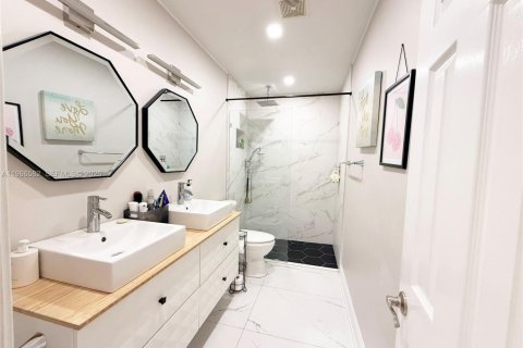 Villa ou maison à louer à Boca Raton, Floride: 4 chambres, 202.06 m2 № 2031539 - photo 6