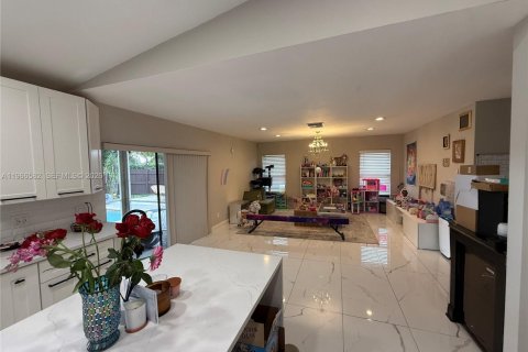 Villa ou maison à louer à Boca Raton, Floride: 4 chambres, 202.06 m2 № 2031539 - photo 10