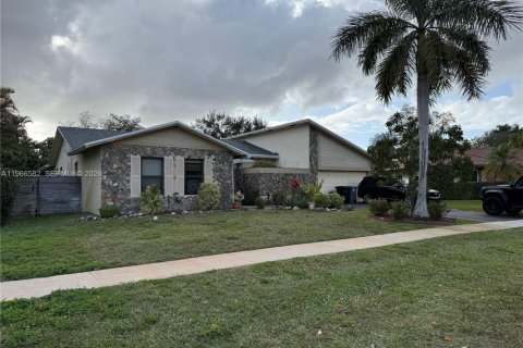 Villa ou maison à louer à Boca Raton, Floride: 4 chambres, 202.06 m2 № 2031539 - photo 25