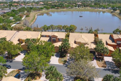 Casa en venta en Kissimmee, Florida, 3 dormitorios, 211.07 m2 № 1625057 - foto 6