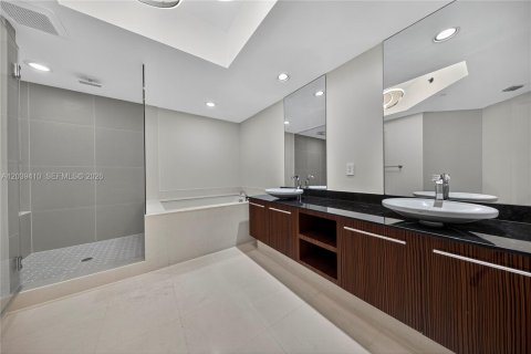 Copropriété à louer à Hollywood, Floride: 3 chambres, 284.47 m2 № 2089406 - photo 18