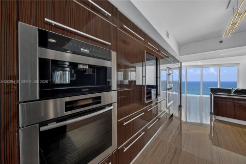 Copropriété à louer à Hollywood, Floride: 3 chambres, 284.47 m2 № 2089406 - photo 9