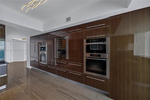 Copropriété à louer à Hollywood, Floride: 3 chambres, 284.47 m2 № 2089406 - photo 10