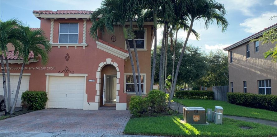 Touwnhouse à Miami, Floride 3 chambres, 158.31 m2 № 1726802