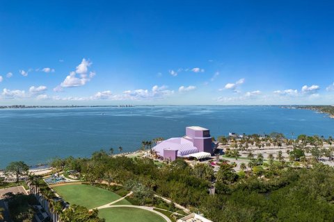 Condo in Sarasota, Florida, 3 bedrooms № 2196053 - photo 3