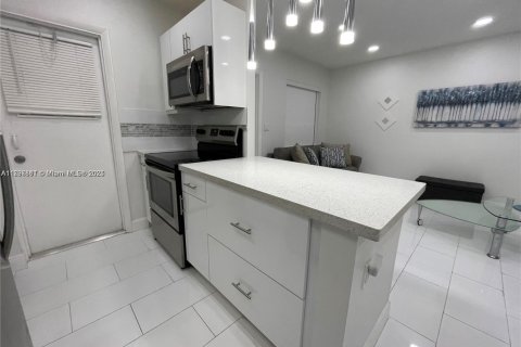 Apartment in Fort Lauderdale, Florida 1 bedroom, 49.7 sq.m. № 2016526 - photo 7