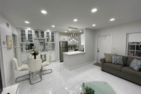 Apartment in Fort Lauderdale, Florida 1 bedroom, 49.7 sq.m. № 2016526