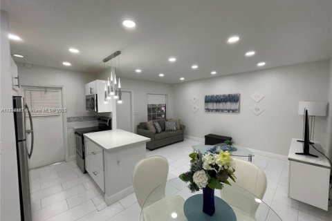 Apartment in Fort Lauderdale, Florida 1 bedroom, 49.7 sq.m. № 2016526 - photo 3