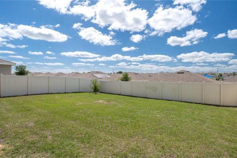 Villa ou maison à vendre à Haines City, Floride: 3 chambres, 121.89 m2 № 2203674 - photo 27