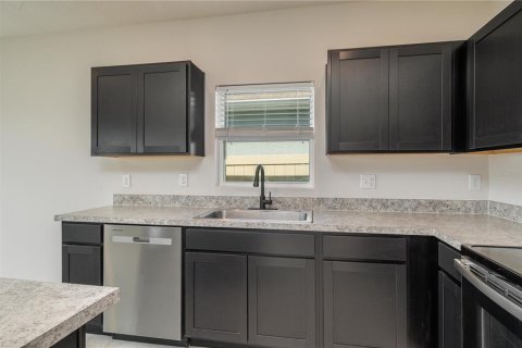 Villa ou maison à vendre à Haines City, Floride: 3 chambres, 121.89 m2 № 2203674 - photo 7