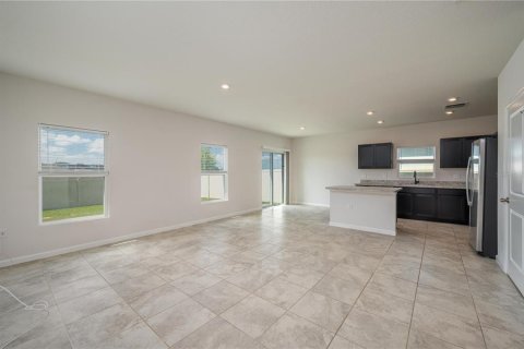 Villa ou maison à vendre à Haines City, Floride: 3 chambres, 121.89 m2 № 2203674 - photo 4
