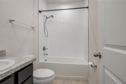 Villa ou maison à vendre à Haines City, Floride: 3 chambres, 121.89 m2 № 2203674 - photo 16