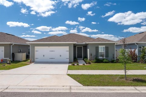 House in Haines City, Florida 3 bedrooms, 121.89 sq.m. № 2203674