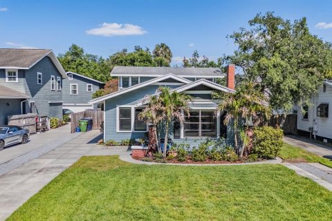 Villa ou maison à louer à Tampa, Floride: 3 chambres, 188.78 m2 № 2386633 - photo 2