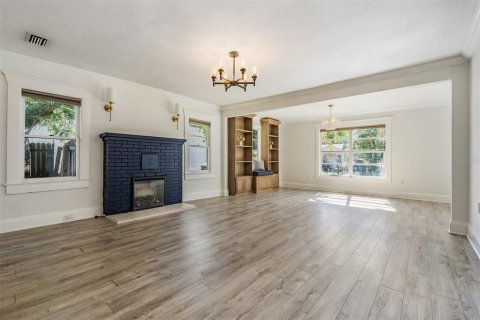 Villa ou maison à louer à Tampa, Floride: 3 chambres, 188.78 m2 № 2386633 - photo 11