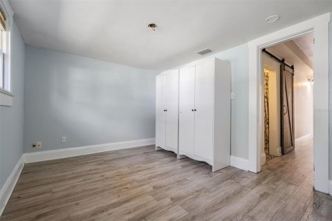Villa ou maison à louer à Tampa, Floride: 3 chambres, 188.78 m2 № 2386633 - photo 25