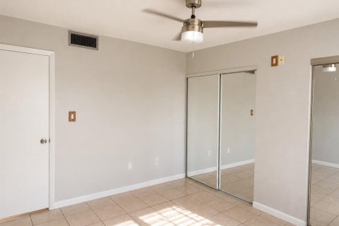 Condo in Clearwater, Florida, 1 bedroom  № 2209228 - photo 6